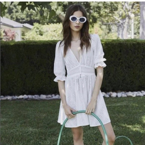 FOR LOVE & LEMONS WHITE FLOWER EYELET DRESS SIZE MEDIUM - Picture 12 of 12